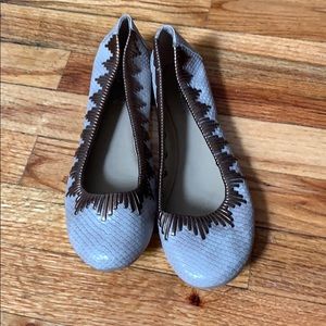 Kenneth Cole Reaction Flats